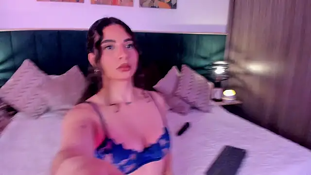 Snapshot of IrinaBlanc chatting on 02.22.26 IrinaBlanc online show from 02.22.26