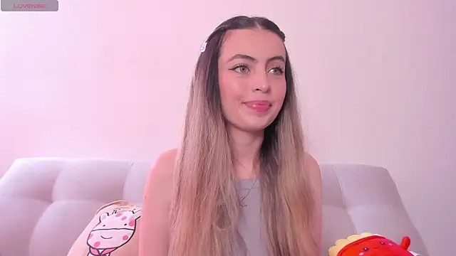 Snapshot of Fernanda_aaaa chatting on 07.03.26 Fernanda aaaa online show from 07.03.26