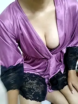 Snapshot of hotpooja1 chatting on 03.21.26 hotpooja1 online show from 03.21.26