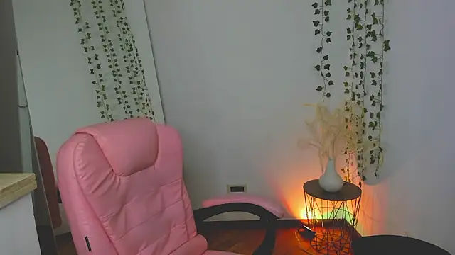 Snapshot of Silena_sky chatting on 02.17.26 Silena sky online show from 02.17.26