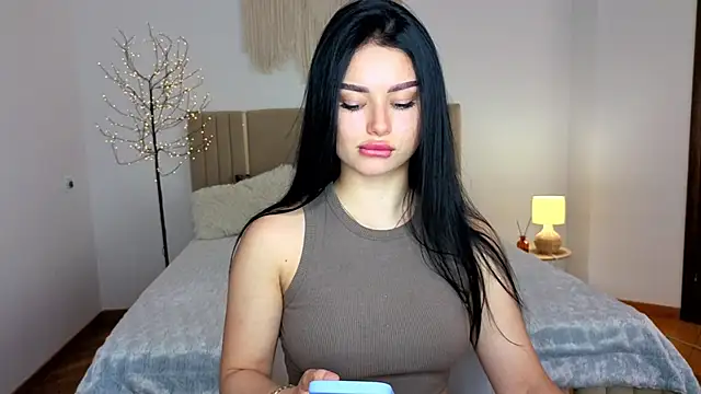 Snapshot of Silena_sky chatting on 06.20.26 Silena sky online show from 06.20.26