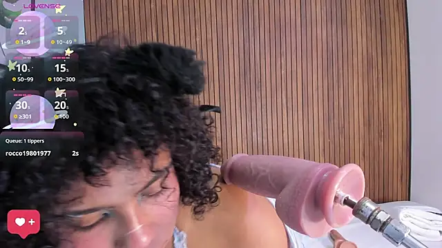 sexy curlylady online show from 04.11.26