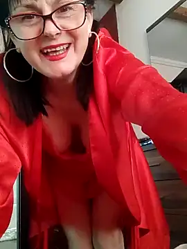 Snapshot of AliceSwan57 chatting on 04.17.26 AliceSwan57 online show from 04.17.26