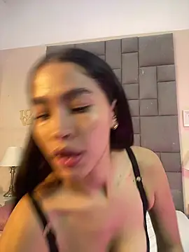 JuliaaVega online show from 02.10.26