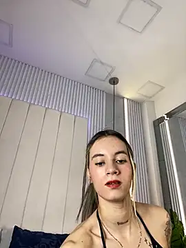 Snapshot of JuliaColemann chatting on 02.10.26 JuliaColemann online show from 02.10.26