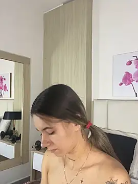 Snapshot of JuliaColemann chatting on 07.02.26 JuliaColemann online show from 07.02.26
