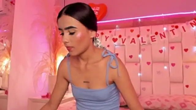 Snapshot of StefanyCondia chatting on 02.13.26 StefanyCondia online show from 02.13.26