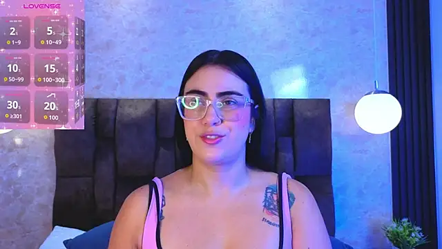 Snapshot of vicky_grey chatting on 06.07.26 vicky grey online show from 06.07.26