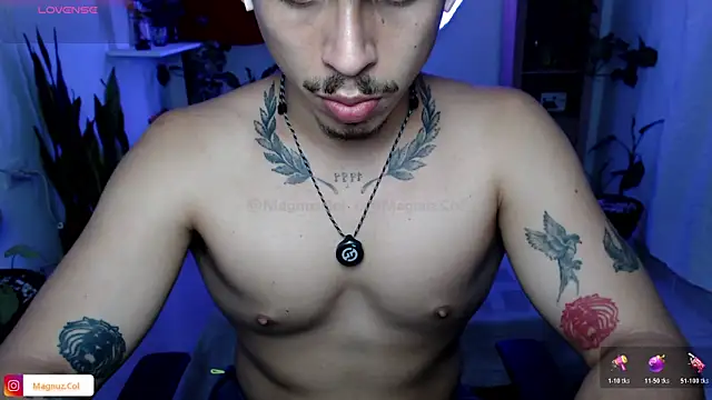 Snapshot of Magnuz_Col chatting on 02.10.26 Magnuz Col online show from 02.10.26