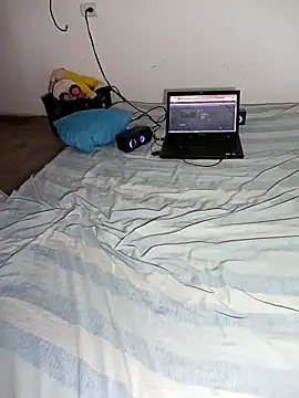 Zara  Flor online show from 02.06.26