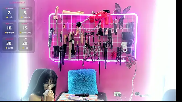 Snapshot of Slave_Melany_bdsm chatting on 02.26.26 Slave Melany bdsm online show from 02.26.26