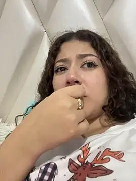 Snapshot of lizzy_luminair chatting on 03.03.26 lizzy luminair online show from 03.03.26