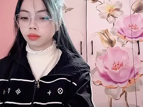 Suki 99 online show from 02.14.26