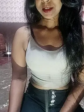 Snapshot of Ayesha_Khan1 chatting on 03.25.26 Ayesha Khan1 online show from 03.25.26