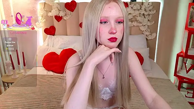 Snapshot of Sia_Hart chatting on 02.15.26 Sia Hart online show from 02.15.26