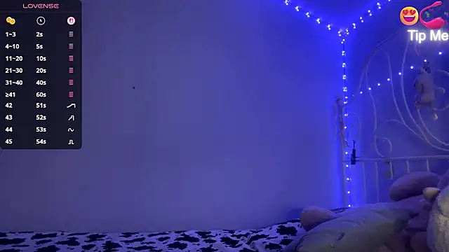 Snapshot of MistressBabe chatting on 02.08.26 MistressBabe online show from 02.08.26