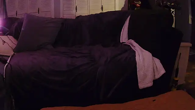 Snapshot of BusyB1983 chatting on 03.11.26 BusyB1983 online show from 03.11.26