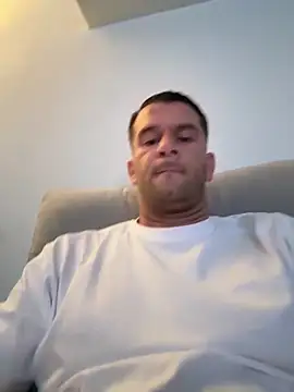 Snapshot of tony3729 chatting on 05.14.26 tony3729 online show from 05.14.26