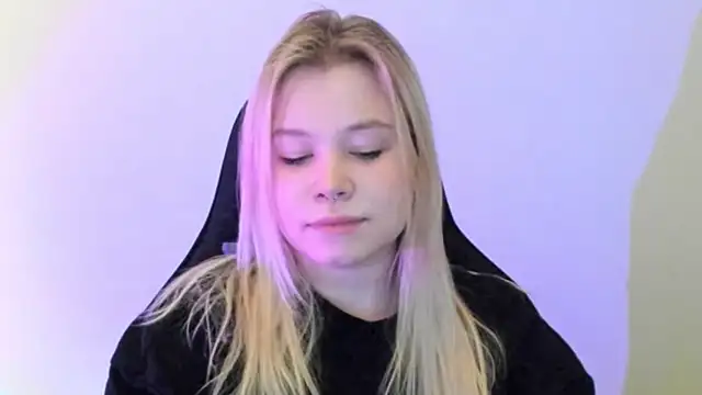 Snapshot of Lulu_Di chatting on 02.17.26 Lulu Di online show from 02.17.26