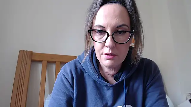 Snapshot of PsychicDominatrix chatting on 06.16.26 PsychicDominatrix online show from 06.16.26