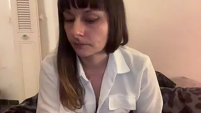 Snapshot of LouveduDiable chatting on 02.03.26 LouveduDiable online show from 02.03.26