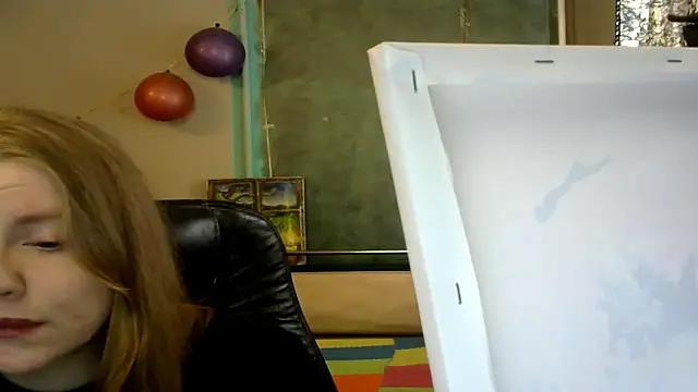 Snapshot of Space_Girls_699 chatting on 04.29.26 Space Girls 699 online show from 04.29.26