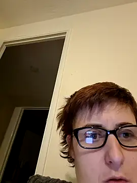 Snapshot of Tiara_XOX chatting on 02.10.26 Tiara XOX online show from 02.10.26