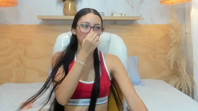 Lasira Thill online show from 02.13.26