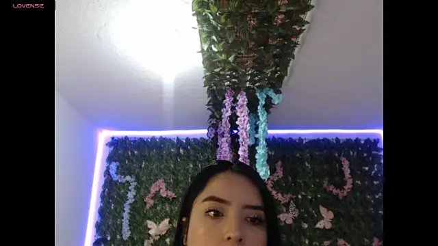 Snapshot of adara_cute_69 chatting on 05.09.26 adara cute 69 online show from 05.09.26