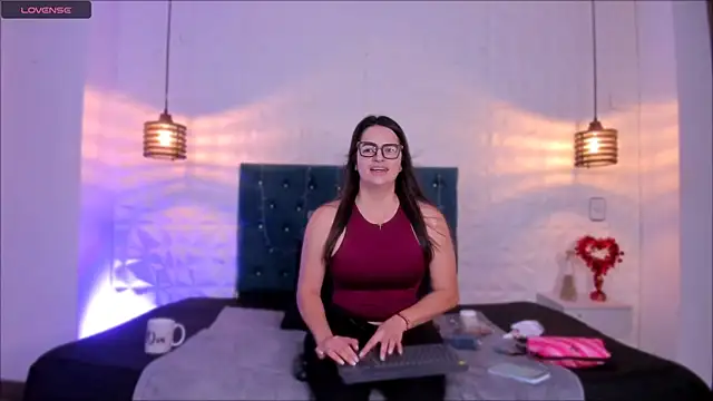 Snapshot of samantha_foxyy chatting on 02.06.26 samantha foxyy online show from 02.06.26