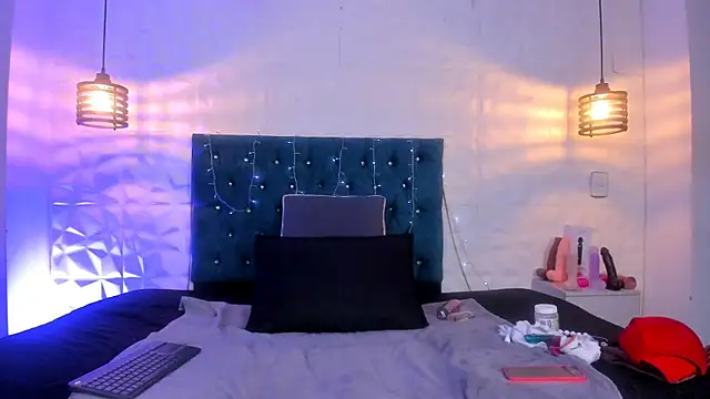 Snapshot of samantha_foxyy chatting on 04.09.26 samantha foxyy online show from 04.09.26