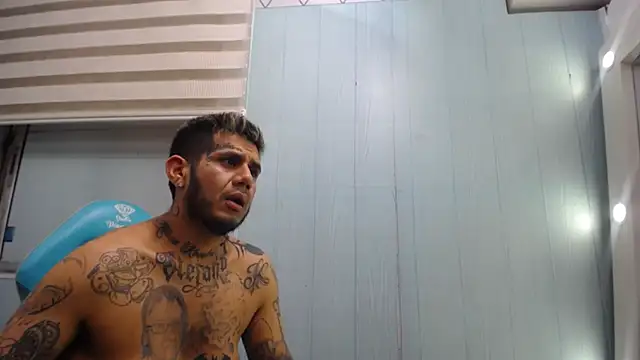 Snapshot of allison_max_tattoo chatting on 03.02.26 allison max tattoo online show from 03.02.26