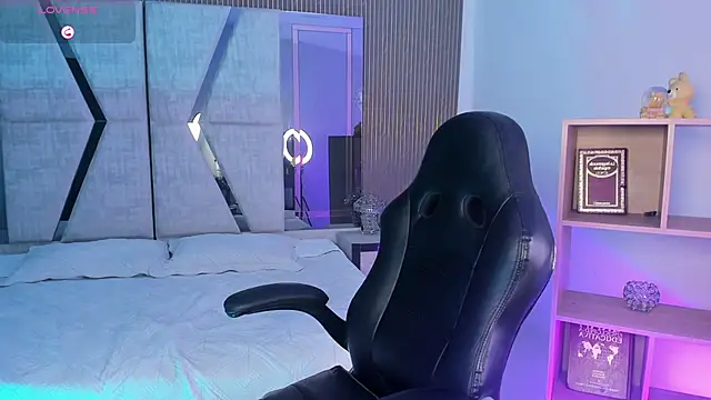 SweetDevil 7 online show from 03.08.26