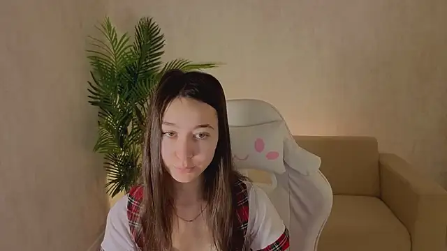 Snapshot of Nicole_Brownie chatting on 02.10.26 Nicole Brownie online show from 02.10.26