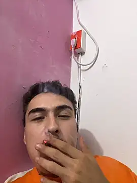 Snapshot of vanilla_Kush chatting on 02.05.26 vanilla Kush online show from 02.05.26