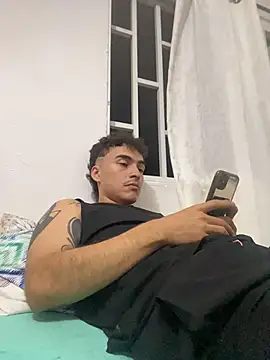 Snapshot of vanilla_Kush chatting on 02.12.26 vanilla Kush online show from 02.12.26