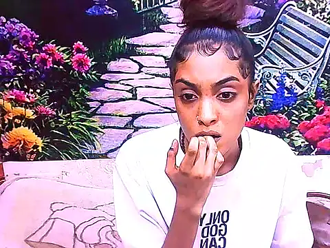 Snapshot of IndianPretty14u2Luv chatting on 02.26.26 IndianPretty14u2Luv online show from 02.26.26