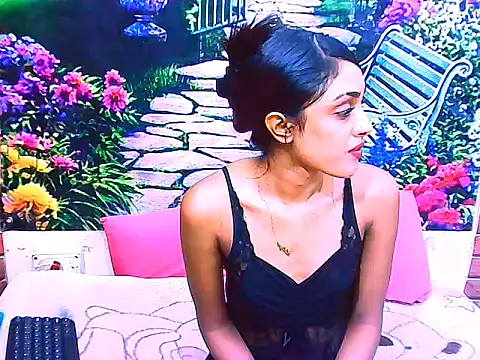 Snapshot of IndianPretty14u2Luv chatting on 04.17.26 IndianPretty14u2Luv online show from 04.17.26