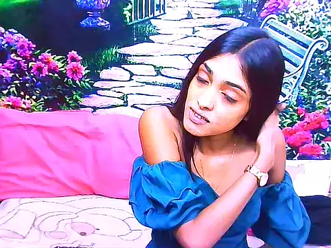 Snapshot of IndianPretty14u2Luv chatting on 05.01.26 IndianPretty14u2Luv online show from 05.01.26