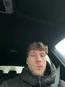 Snapshot of YoungSkinnyBoy20 chatting on 02.12.26 YoungSkinnyBoy20 online show from 02.12.26