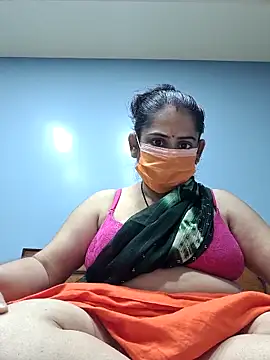 Snapshot of diyam4002 chatting on 02.03.26 diyam4002 online show from 02.03.26