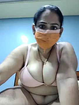 Snapshot of diyam4002 chatting on 02.21.26 diyam4002 online show from 02.21.26