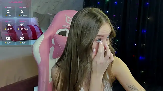 Tesssa Young online show from 02.12.26