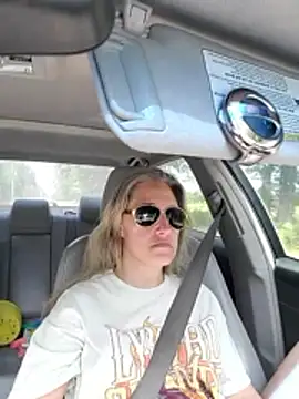 Sunflower0025 online show from 04.20.26