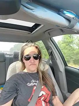 Sunflower0025 online show from 04.21.26