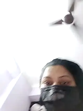 Snapshot of milf_punjaban chatting on 03.15.26 milf punjaban online show from 03.15.26