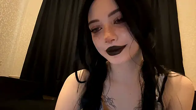 Snapshot of Kiralovessto chatting on 02.11.26 Kiralovessto online show from 02.11.26