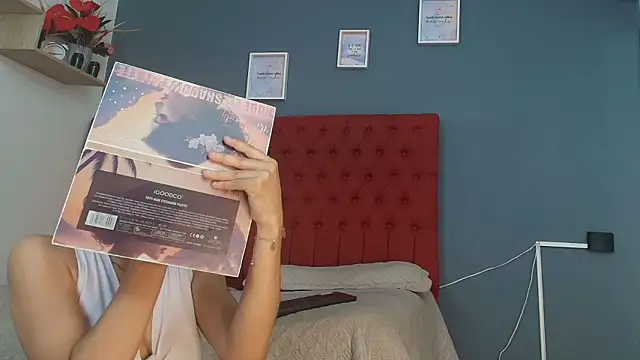 Snapshot of cristina_aznar1 chatting on 02.07.26 cristina aznar1 online show from 02.07.26