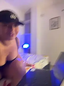 Snapshot of Kira_Spiicy chatting on 02.21.26 Kira Spiicy online show from 02.21.26