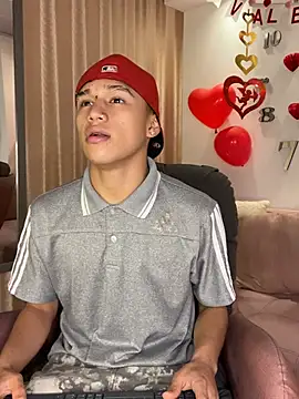 Snapshot of Dominik_Souza chatting on 02.24.26 Dominik Souza online show from 02.24.26